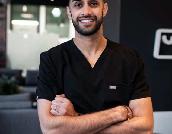 Whiten Your Teeth the Right Way: Professional vs Over the Counter Teeth Whitening